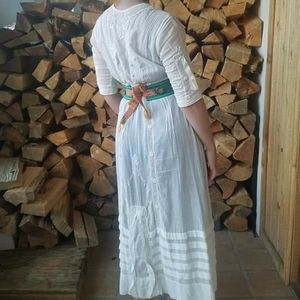 *SOLD* Antique Edwardian white cotton dress